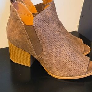 Maurices Brown open booties